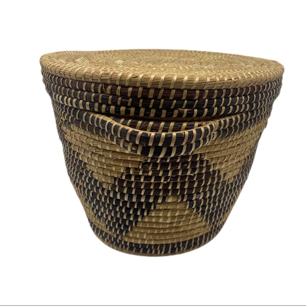 Rwanda path to peace hand made basket